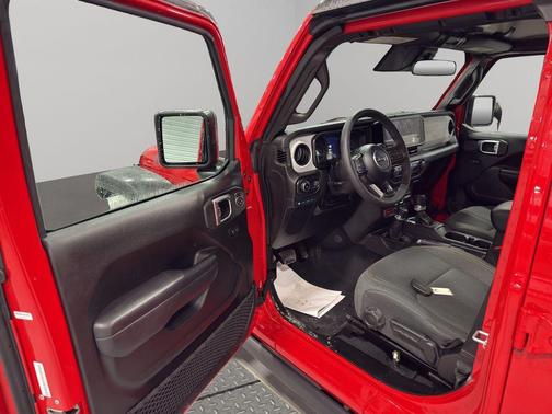 2025 Jeep Wrangler 4xe Sport