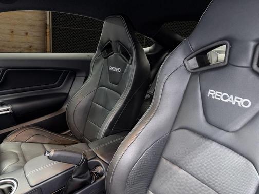 2021 Ford Mustang Mach 1