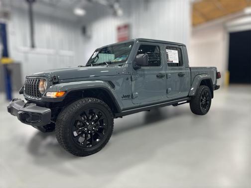 2025 Jeep Gladiator Sport