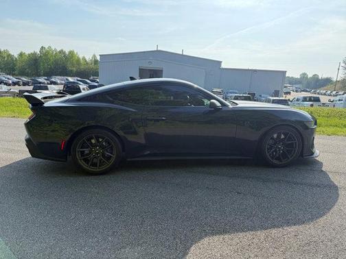 2024 Ford Mustang Dark Horse