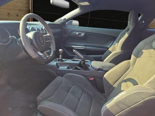 2017 Ford Shelby GT350 Base