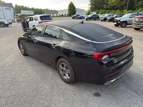 2022 Kia K5 LXS