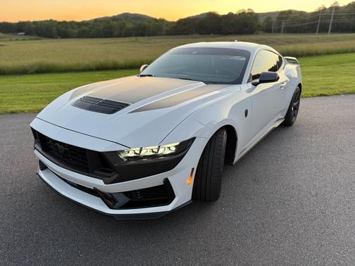 2024 Ford Mustang Dark Horse