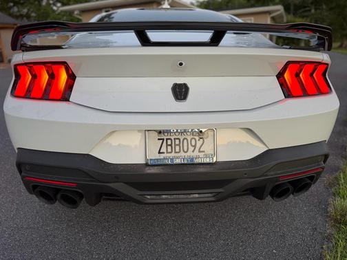 2024 Ford Mustang Dark Horse