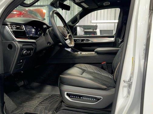 2023 Jeep Grand Wagoneer Series III