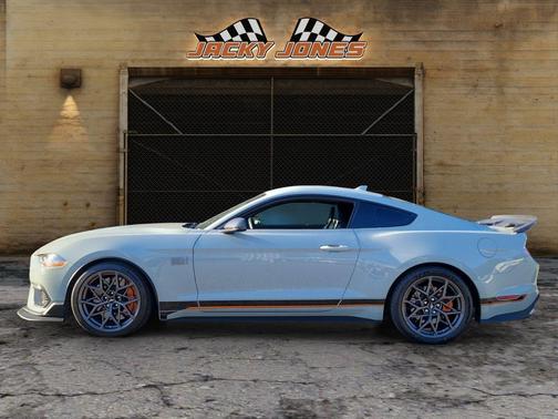 2022 Ford Mustang Mach 1