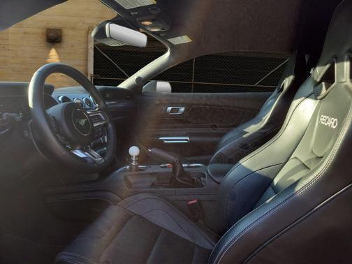 2022 Ford Mustang Mach 1