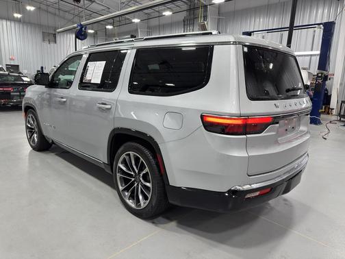 2024 Jeep Wagoneer Series III