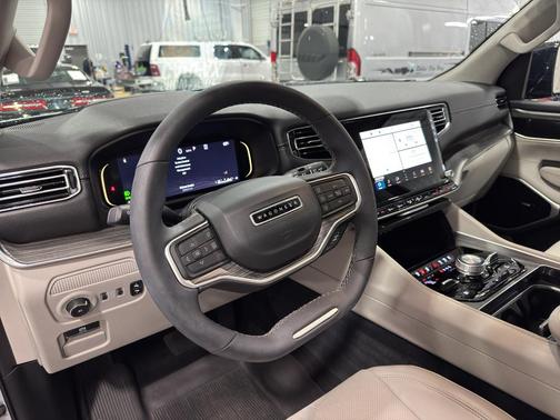 2024 Jeep Wagoneer Series III