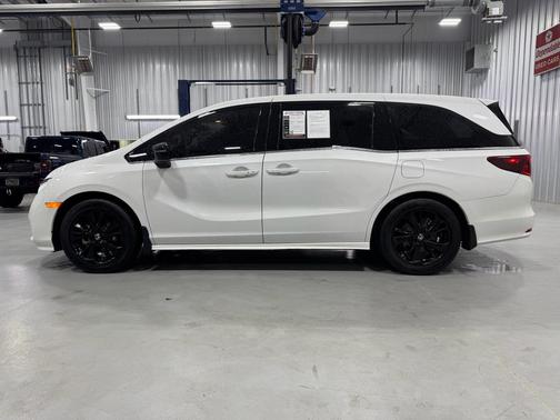 2024 Honda Odyssey Sport