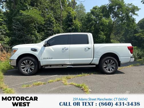 2017 Nissan Titan SV