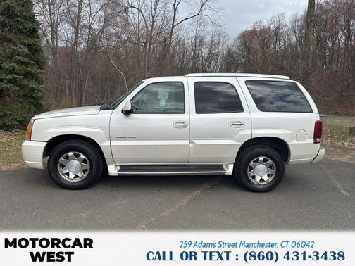 2002 Cadillac Escalade Base