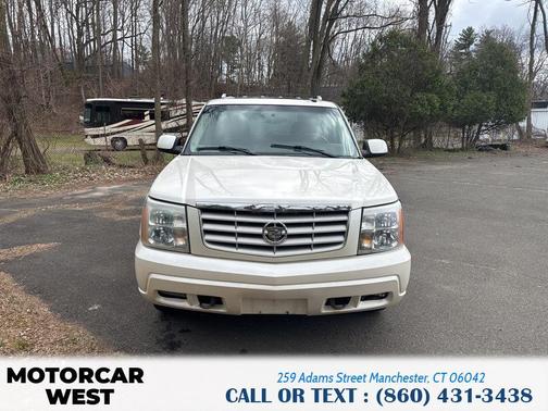 2002 Cadillac Escalade Base