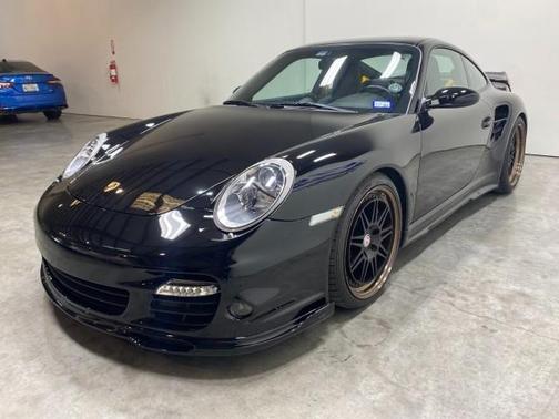 Photo 4 of 32 of 2007 Porsche 911 Turbo