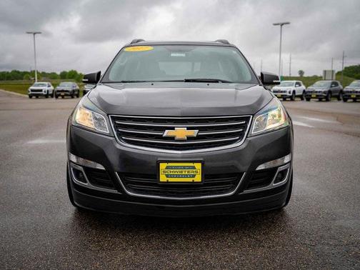 Tungsten Metallic 2017 Chevrolet Traverse 2LT
