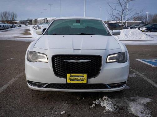 2017 Chrysler 300 S