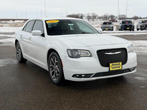 2017 Chrysler 300 S