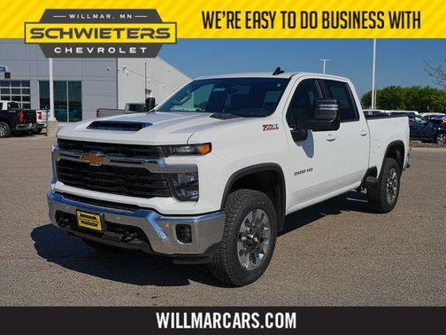 Summit White 2026 Chevrolet Silverado 3500 LT