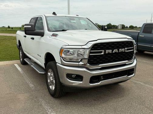 Bright White Clearcoat 2024 RAM 2500 Big Horn Crew Cab 4x4 6'4' Box