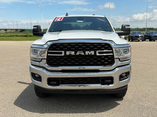 Bright White Clearcoat 2024 RAM 2500 Big Horn Crew Cab 4x4 6'4' Box