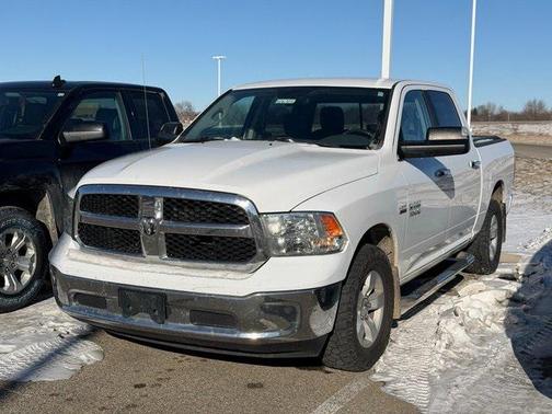 2017 RAM 1500 SLT