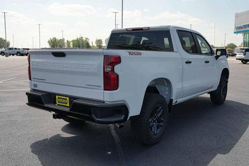 Summit White 2026 Chevrolet Silverado 1500 Custom Trail Boss