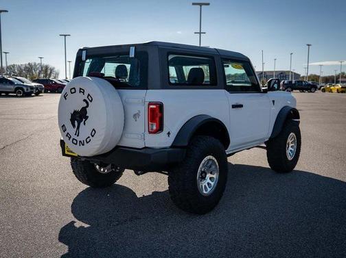 2025 Ford Bronco Base