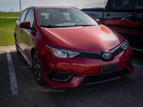 Barcelona Red Metallic 2018 Toyota Corolla iM Base