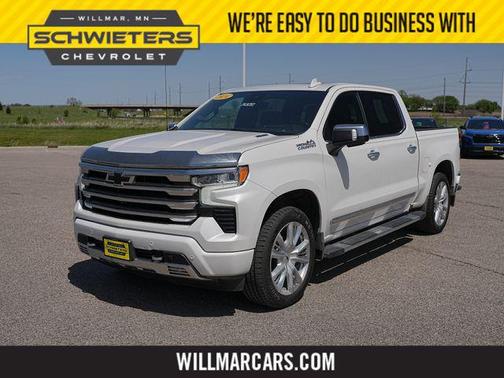 Iridescent Pearl Tricoat 2024 Chevrolet Silverado 1500 High Country