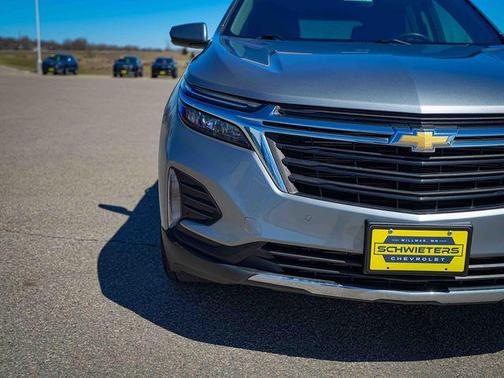 Sterling Gray Metallic 2024 Chevrolet Equinox 1LT