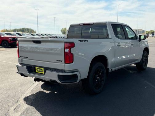 White Sands 2026 Chevrolet Silverado 1500 RST