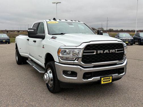 2024 RAM 3500 Big Horn Crew Cab 4x4 8' Box