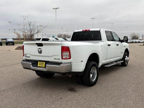 2024 RAM 3500 Big Horn Crew Cab 4x4 8' Box