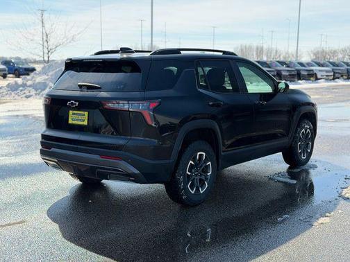 Mosaic Black Metallic 2026 Chevrolet Equinox AWD ACTIV