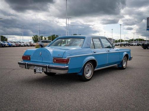1977 Lincoln Continental Versailles