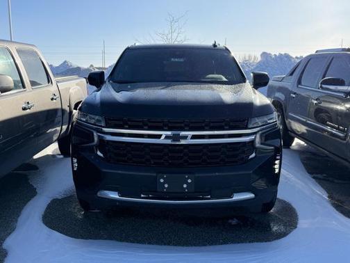 2023 Chevrolet Suburban LS