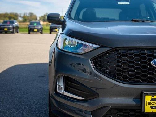 2021 Ford Edge ST Line
