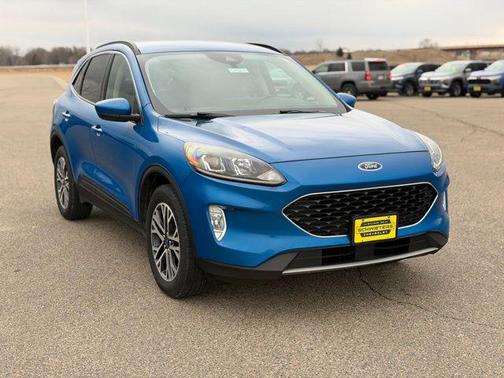 Velocity Blue Metallic 2020 Ford Escape SEL