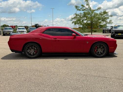 Redline Red Tricoat Pearl 2015 Dodge Challenger SRT Hellcat