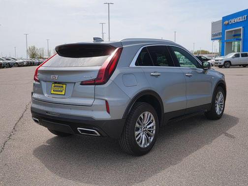 Argent Silver Metallic 2025 Cadillac XT4 Premium Luxury