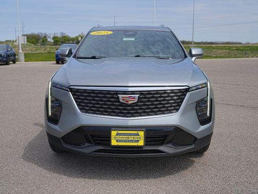 Argent Silver Metallic 2025 Cadillac XT4 Premium Luxury