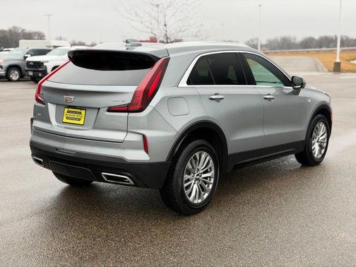 2025 Cadillac XT4 Premium Luxury