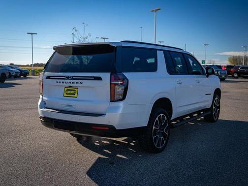 2023 Chevrolet Suburban 4WD Z71