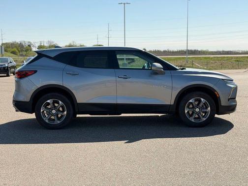 Sterling Gray Metallic 2023 Chevrolet Blazer 2LT