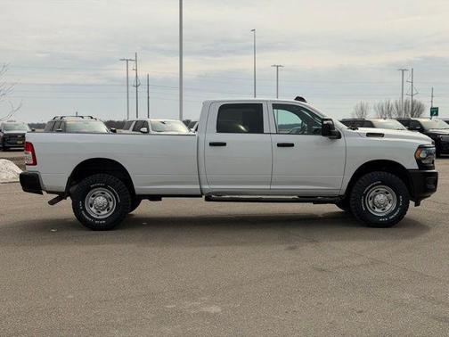 2023 RAM 2500 Tradesman Crew Cab 4x4 8' Box