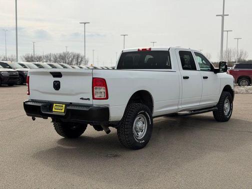 2023 RAM 2500 Tradesman Crew Cab 4x4 8' Box