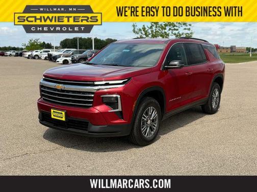 Radiant Red Tintcoat 2026 Chevrolet Traverse LT