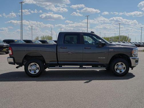 Granite Crystal Metallic Clearcoat 2022 RAM 2500 Big Horn Crew Cab 4x4 6'4' Box