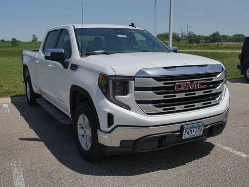 Summit White 2023 GMC Sierra 1500 SLE