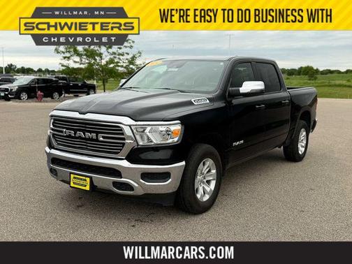 Diamond Black Crystal Pearlcoat 2024 RAM 1500 Laramie